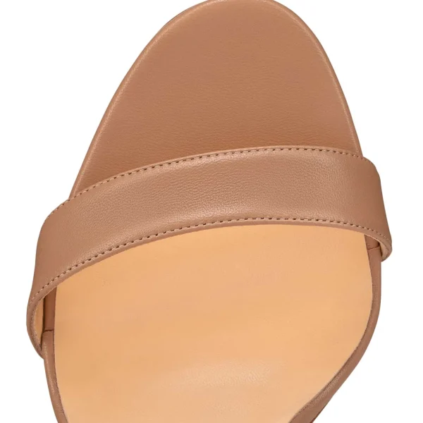 loubigirl_3-4.webp Sale Christian Louboutin Loubigirl Beige
